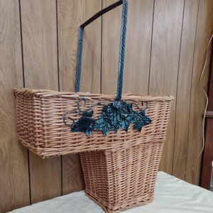 Beautiful Stair Step Basket Metal Design Metal Handle * Like New!